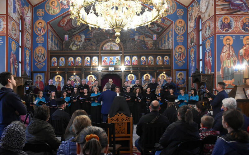 Хор Агия на пасхален концерт в храм Рождество Христово